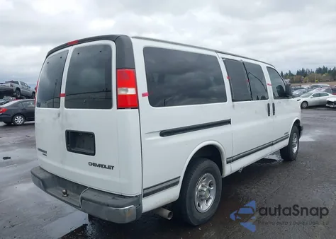2005 Chevrolet Express из США, поврежденный, VIN 1GAHG35U851186537
